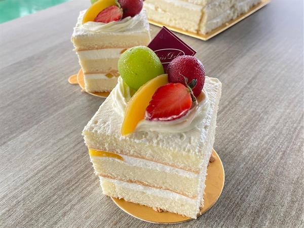 Vanilla Fruit Cake
Swiss-Belhotel Ambon