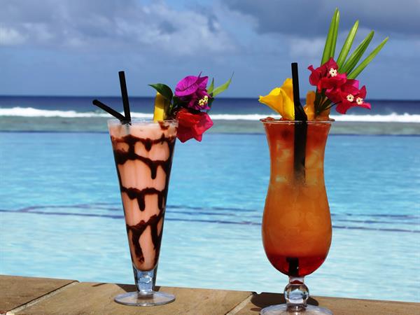 Cocktail Happy Hour
Manuia Beach Resort