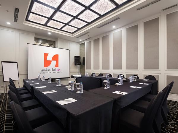 Meeting Rooms
Swiss-Belinn Tunjungan