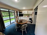 Motel Units
Wellington's Kiwi Holiday Park