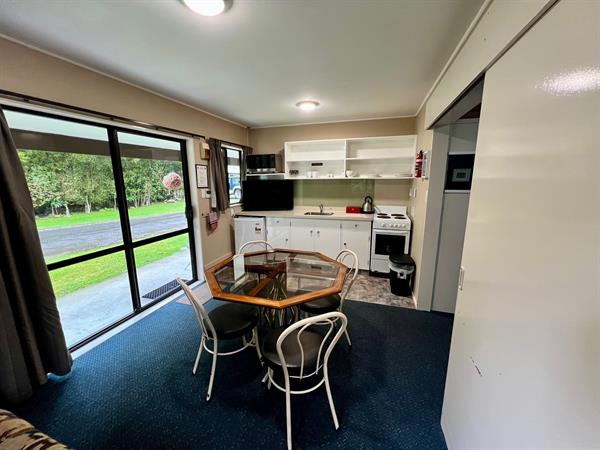 <h1>Standard Motel Accommodation - Upper Hutt</h1>
Wellington's Kiwi Holiday Park