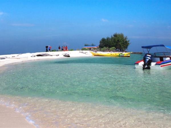 Pulau Kodingareng Keke
Swiss-Belhotel Makassar