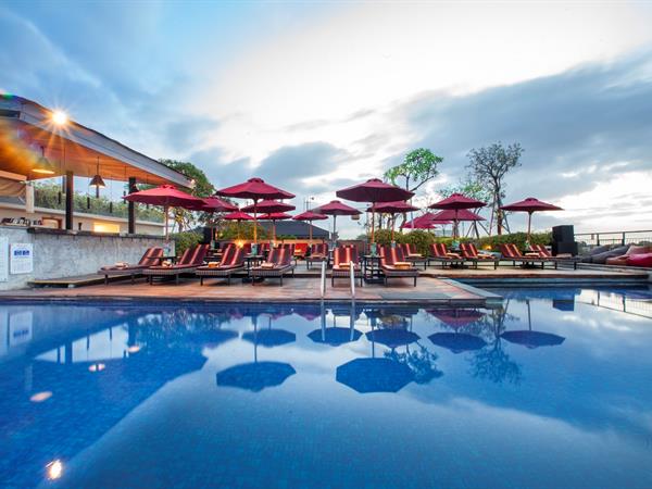 Chadis Roof Top  Bar
Swiss-Belinn Legian, Bali
