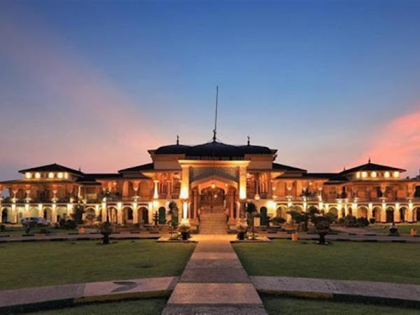 Istana Maimoon
Swiss-Belinn Medan