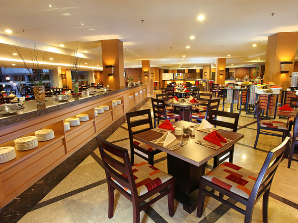 Swiss-Café Restaurant
Swiss-Belinn Panakkukang Makassar