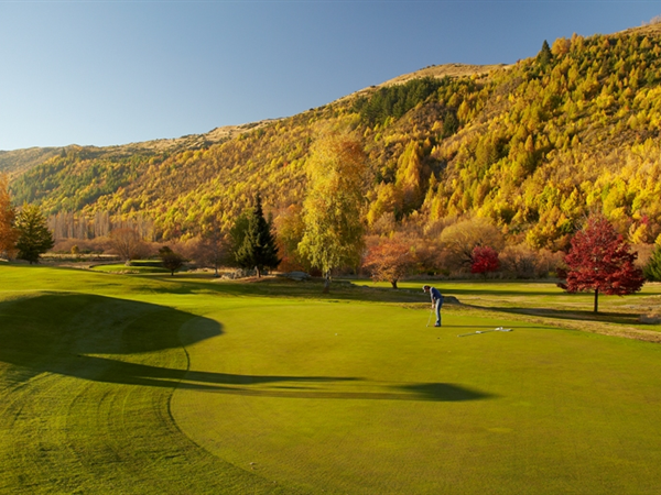 Golf
Swiss-Belresort Coronet Peak