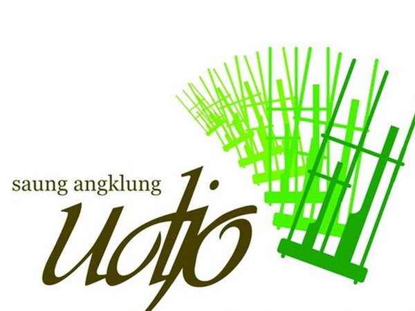 Saung Angklung Udjo
Zest Sukajadi Bandung
