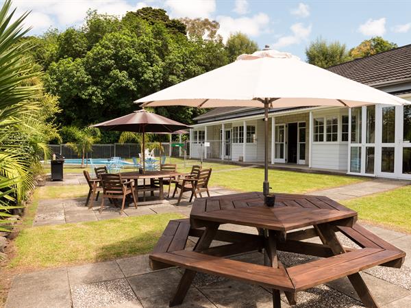 Settlers Garden Bar - Whangarei
Discovery Settlers Hotel Whangarei