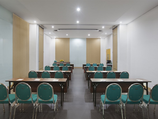 Meeting Rooms
Zest Yogyakarta