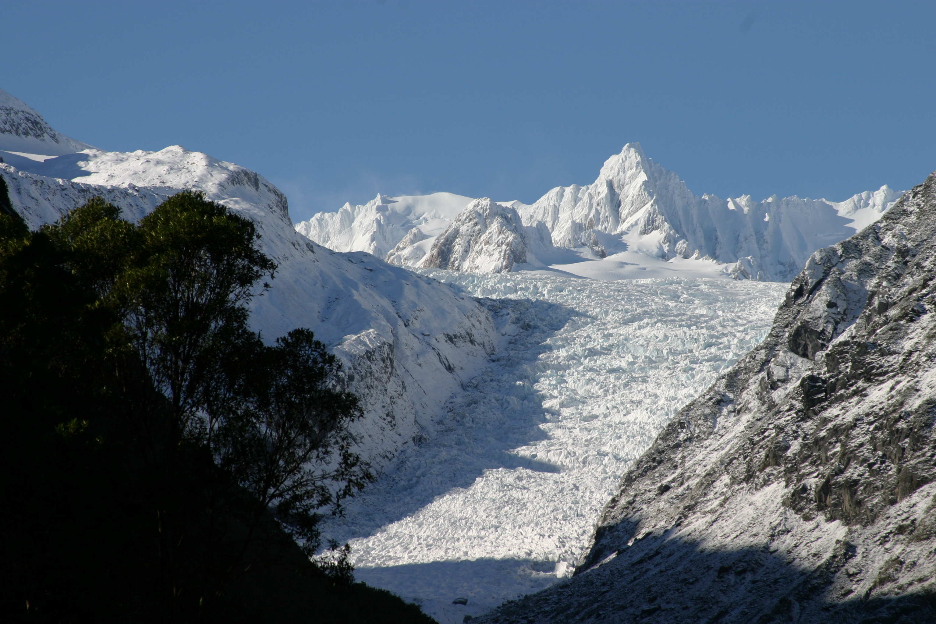 Fox Glacier Valley Webcams
Te Weheka Hotel Fox Glacier - Managed by THC Hotels & Resorts